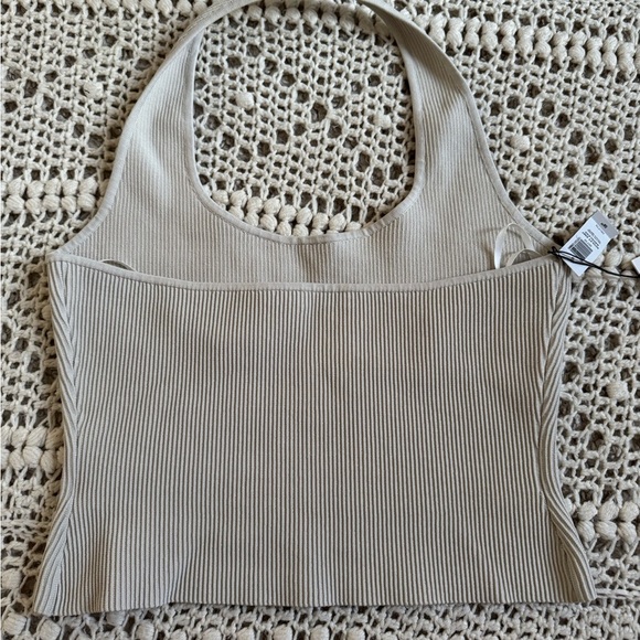 Babaton Ribbed Cream Sculpting Halter Top - Picture 2 of 4